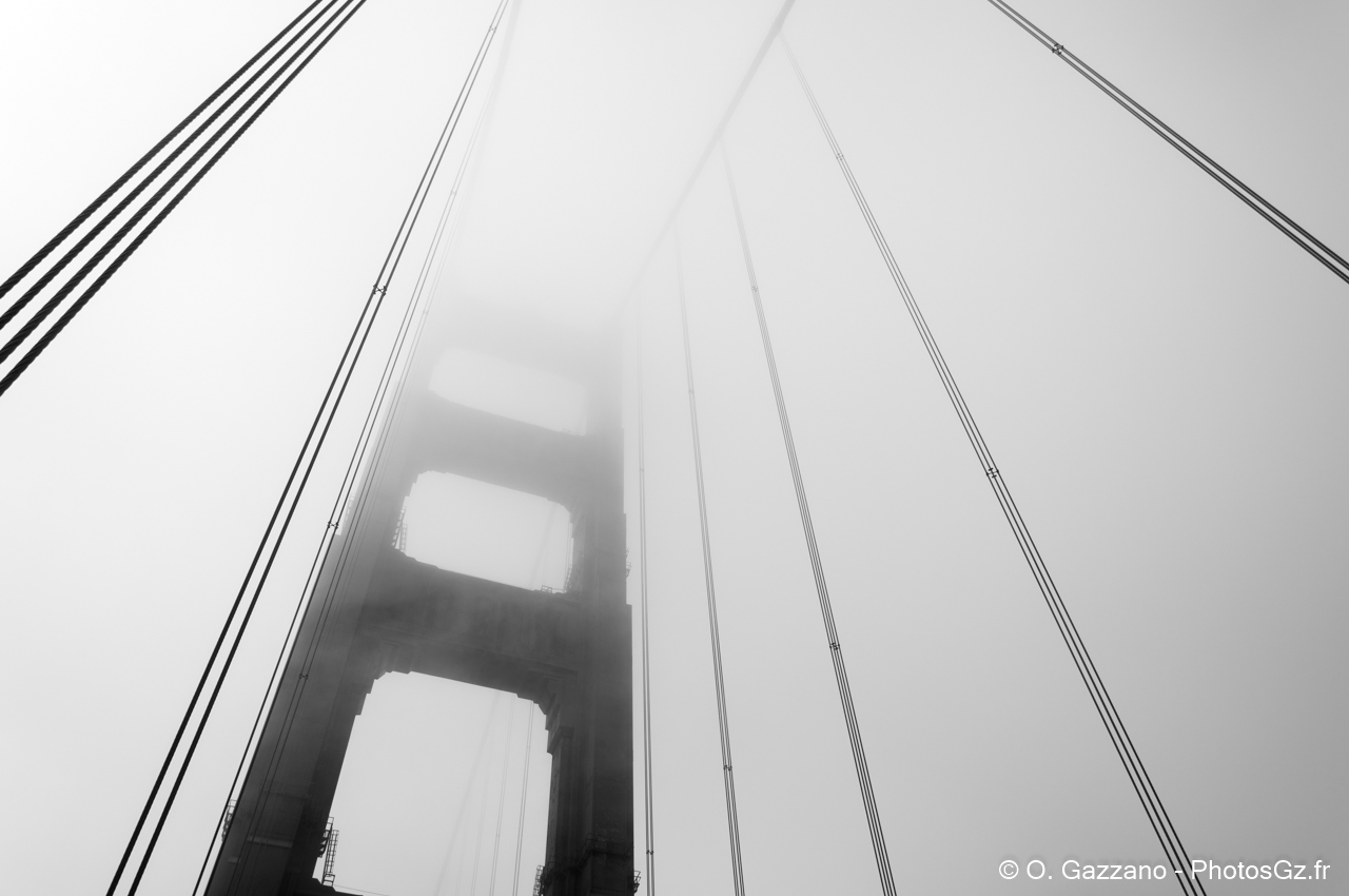 Golden Gate brigdge sous la brume / San Francisco